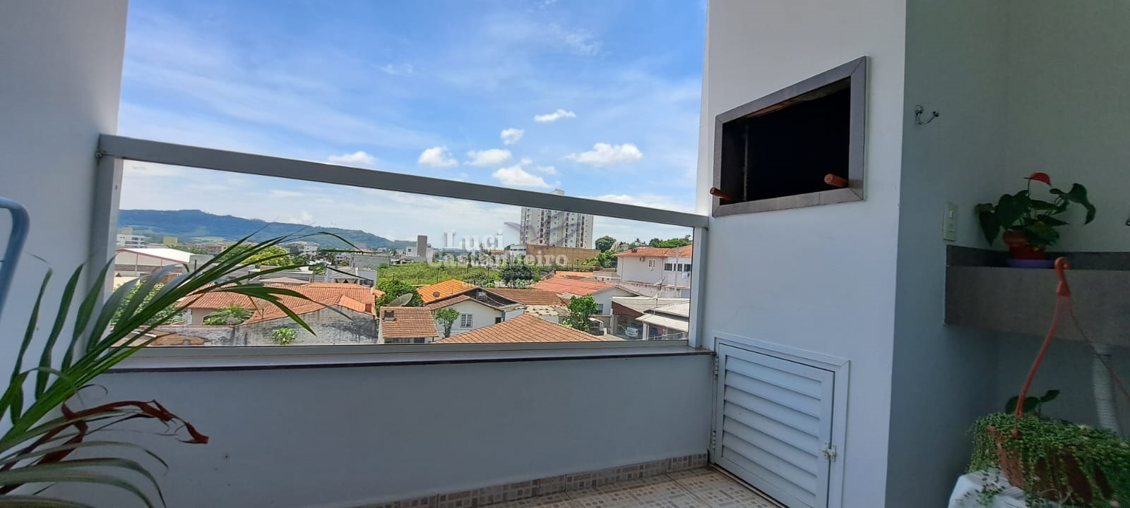 VENDIDO apartamento semi mobiliado ou troca por casa Referência 0073